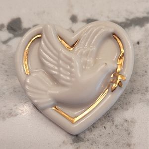 3/$10 Vintage Porcelain and 24k Gold Lenox Peace Dove Brooch
